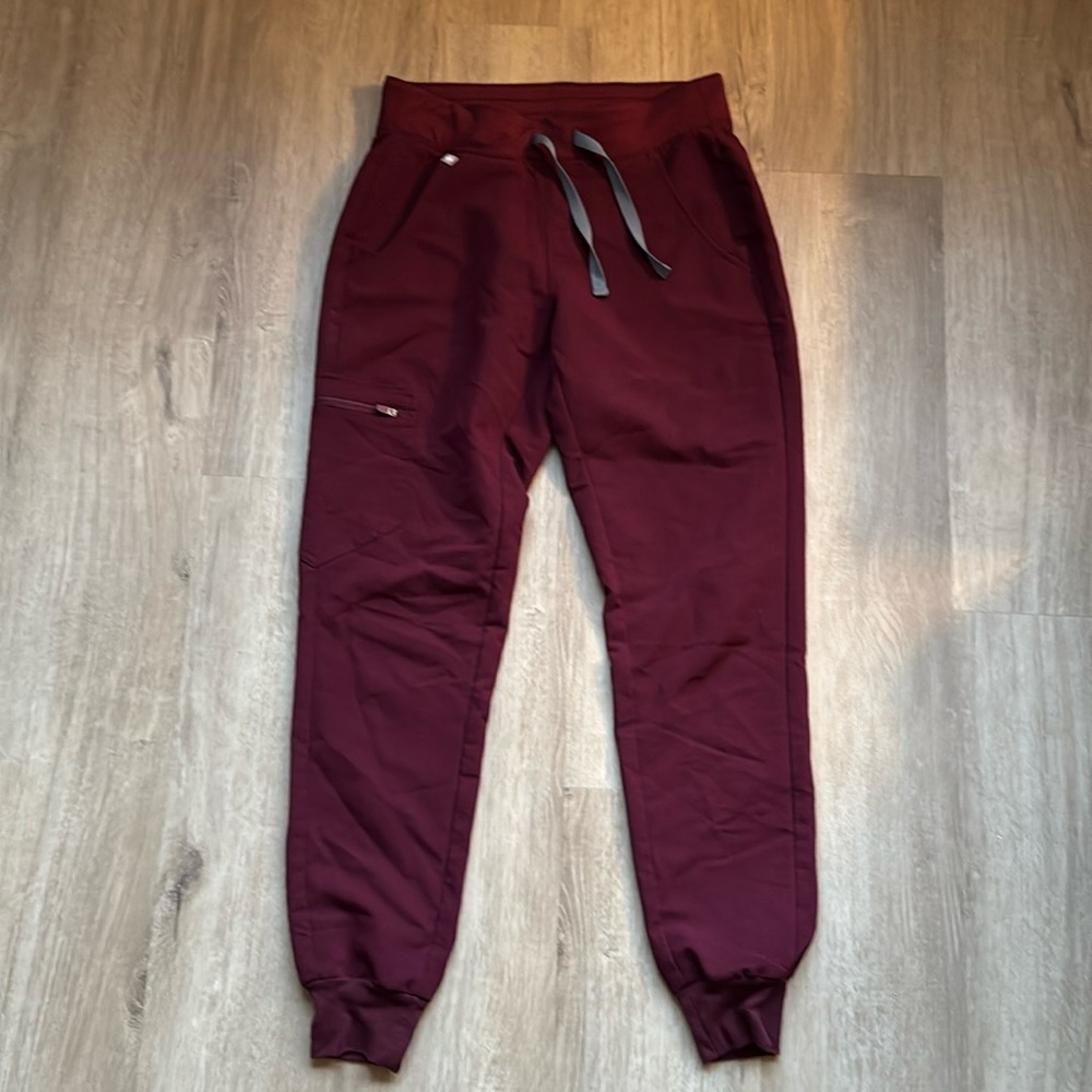 Figs Jogger Scrubs